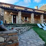 Villa Casa De La Luz-finca La Sierra De 4 Estrellas Completo En El Corazón Del Geoparque De 6 A 12 Personas *