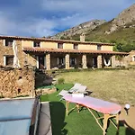 Casa De La Luz-finca La Sierra De 4 Estrellas Completo En El Corazón Del Geoparque De 6 A 12 Personas Villa *