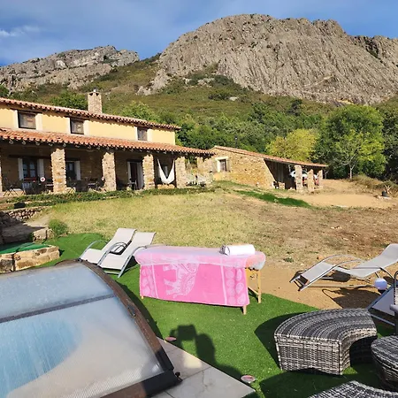Casa De La Luz-finca La Sierra De 4 Estrellas Completo En El Corazon Del Geoparque De 6 A 12 Personas Villa *