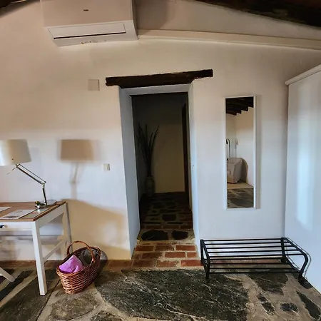 Casa De La Luz-finca La Sierra De 4 Estrellas Completo En El Corazón Del Geoparque De 6 A 12 Personas