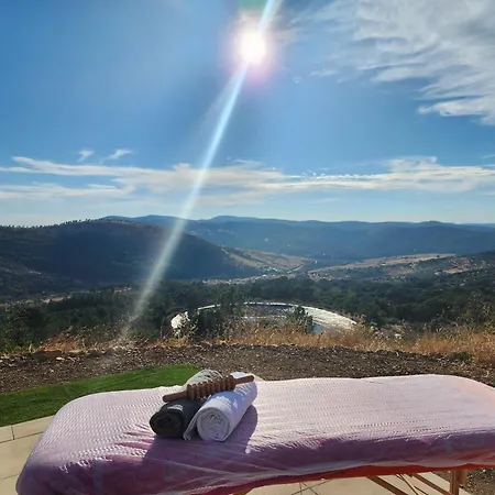 Casa De La Luz-finca La Sierra De 4 Estrellas Completo En El Corazon Del Geoparque De 6 A 12 Personas * Berzocana