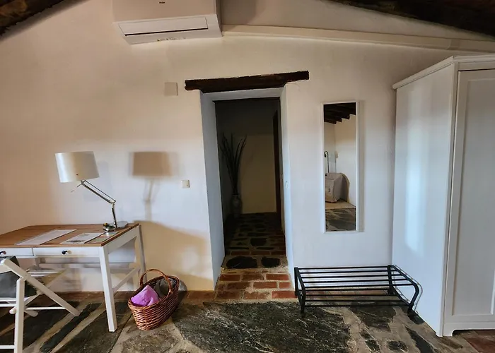 Casa De La Luz-finca La Sierra De 4 Estrellas Completo En El Corazon Del Geoparque De 6 A 12 Personas