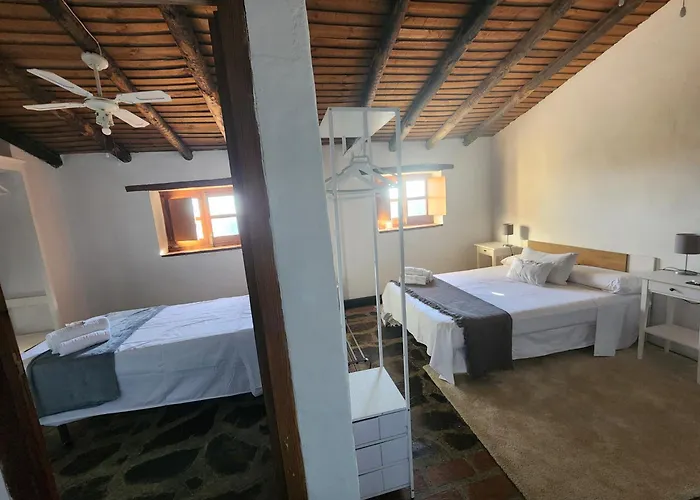 Villa Casa De La Luz-finca La Sierra De 4 Estrellas Completo En El Corazon Del Geoparque De 6 A 12 Personas *