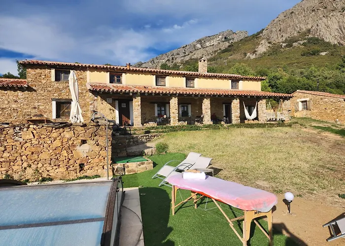 Casa De La Luz-finca La Sierra De 4 Estrellas Completo En El Corazon Del Geoparque De 6 A 12 Personas Villa *